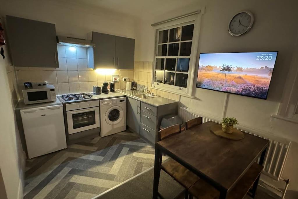 Appartamento Flat In The Heart Of Camden Town Londra
