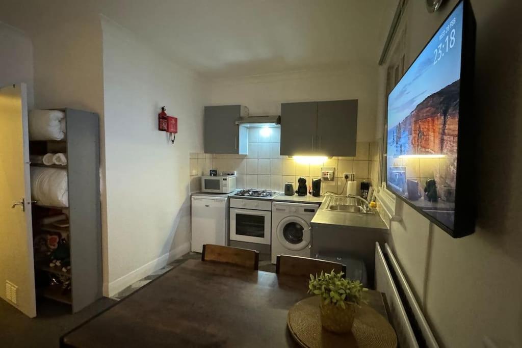 Flat In The Heart Of Camden Town Appartamento Londra